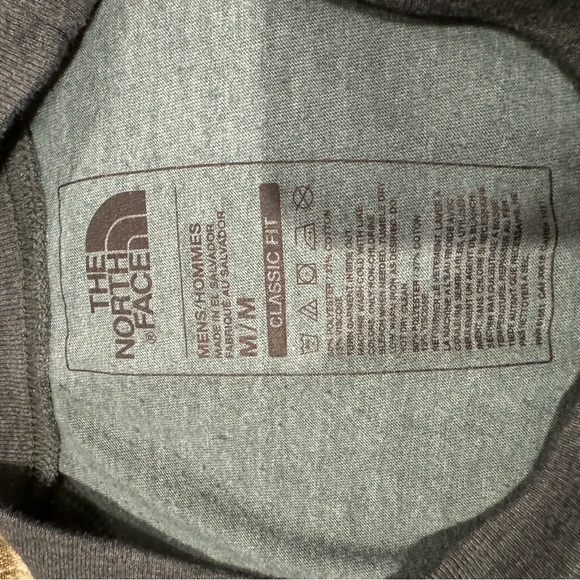 Green The North Face baseball shirt - Picture 6 of 7
